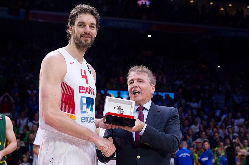 Sepiton's tweet photo. Menuda maquina de jugar a baloncesto, porque los jugo es sonríen así http://t.co/o7BVLeLRpB