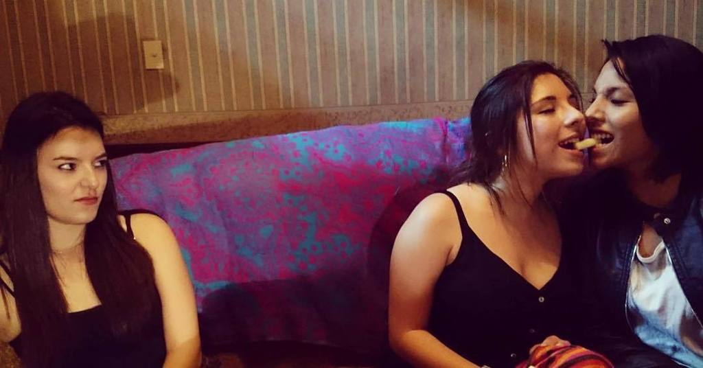 reginaguerrero's tweet photo. Shameless #actresses #friends #filming #concentration #noshame #cameraandaction #shameless @annipuelma @mapazmg http://t.co/KfEYTA6tyD