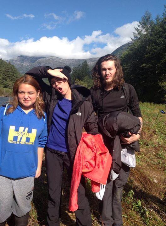 Miley Cyrus Updates tweet media