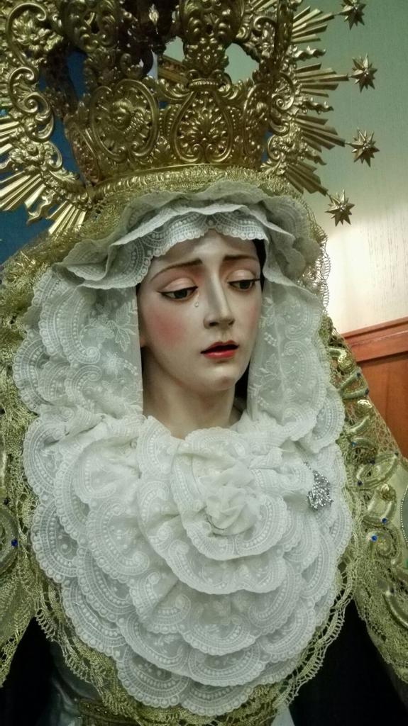 Saludypazjaen's tweet photo. María Santísima de la Paz ataviada para el tiempo ordinario. http://t.co/59V7NWBc6q