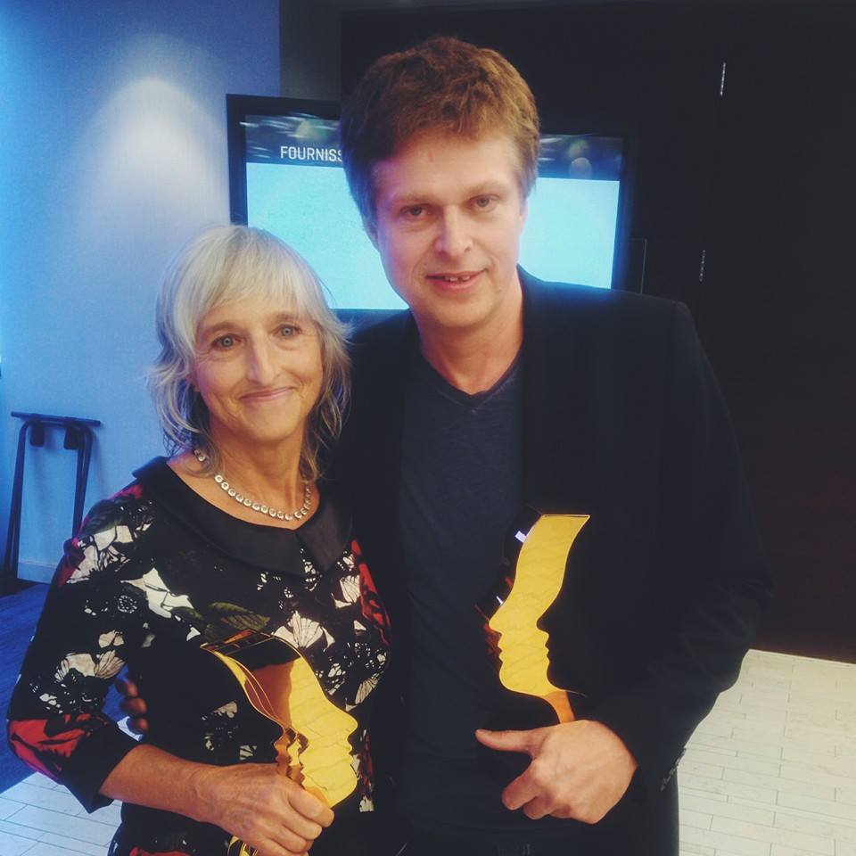 Un deuxième prix Gémeaux pour #19deux : Meilleur texte / série dramatique saisonnière :) 
#GalaGémeaux