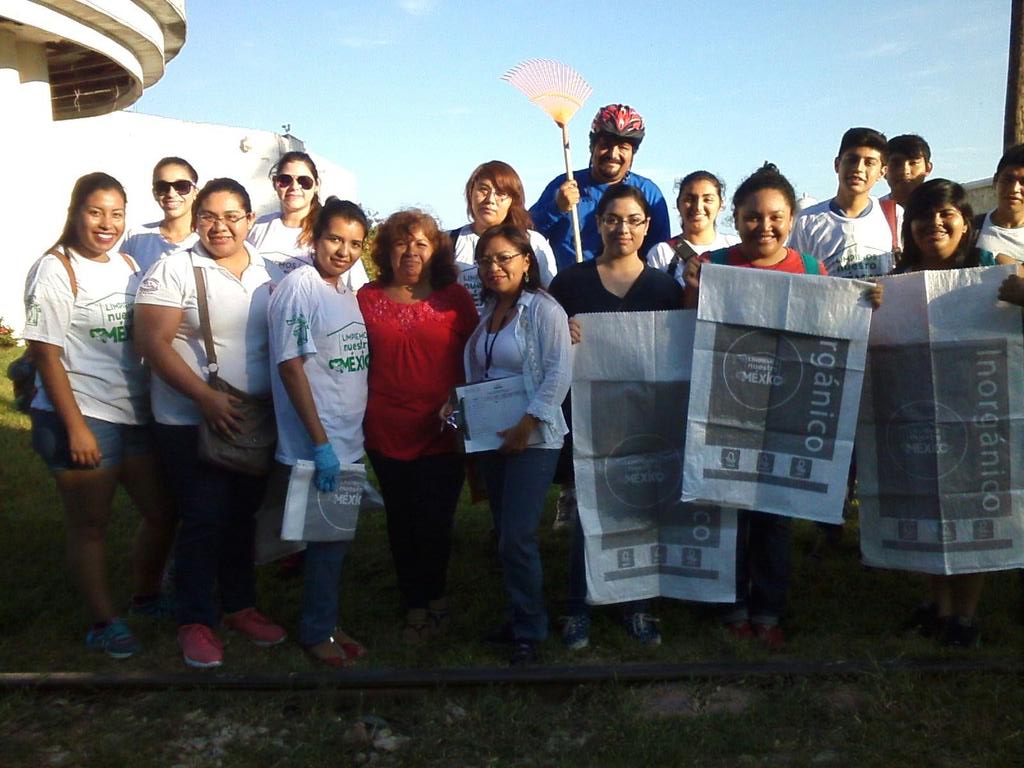 UAC_FCQB's tweet photo. Segunda Brigada de @UAC_FCQB  gracias a todos por su compromiso! http://t.co/RGE3Zsl6R6