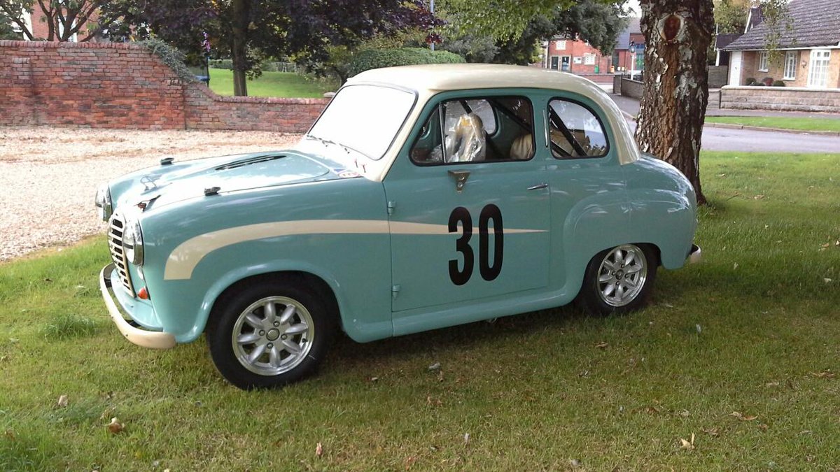 JULIUSTHURGOOD's tweet photo. #HRDC All Austin A30/35 'Flying A Trophy' race set to go at Mallory Park on Sat 26th! http://t.co/GyF2MriDIs 3 here! http://t.co/VjuL8kjWsA