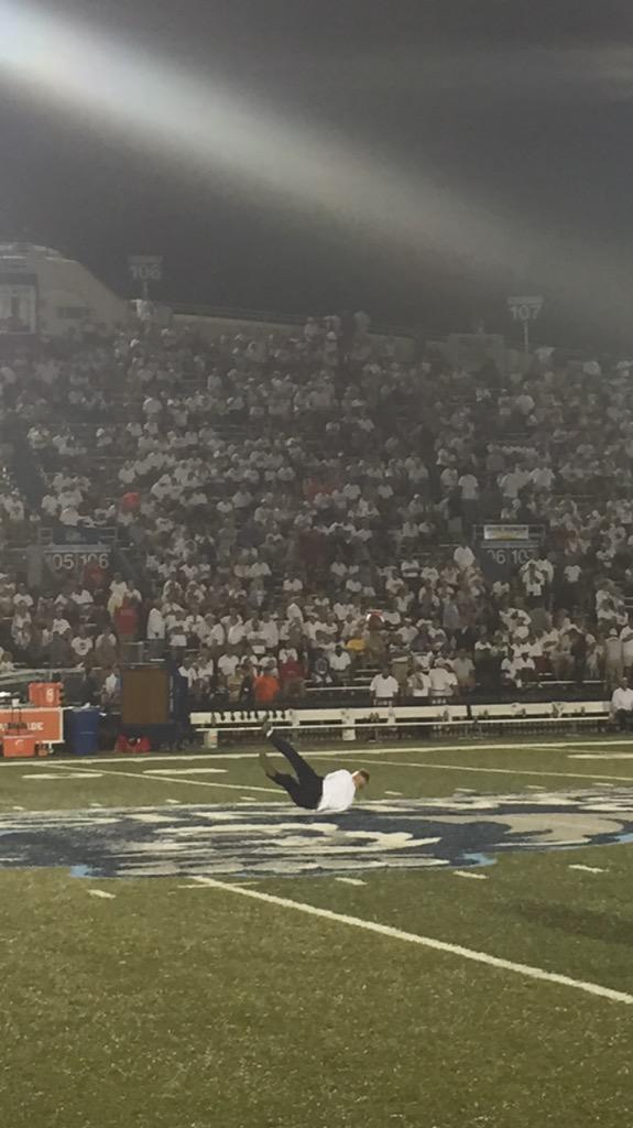 MaxMaxrenforth's tweet image. What it looks like when you drunkenly try to catch a 50 yard punt in front of 40,000 people. #HalfTimeHero