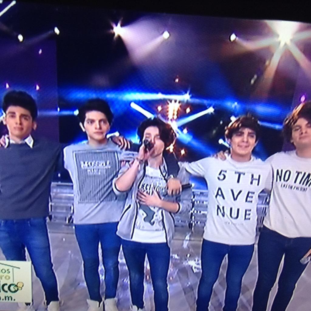 MafeerPY's tweet image. @somosCD9 Adskafja ¿Por qué son tan Perfectos? 😍
#CD9EnAztecaLNM #CD9EnLNMexico