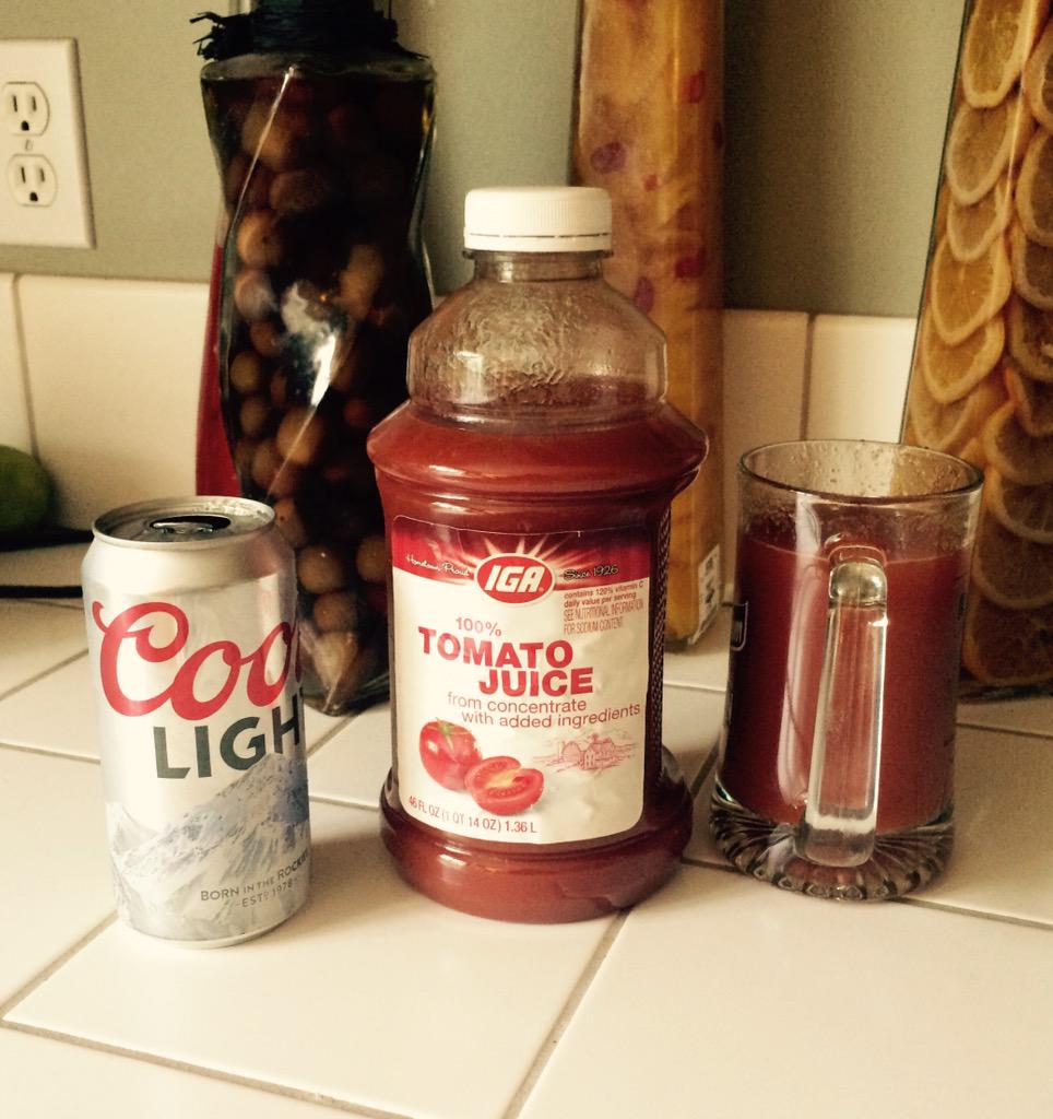 talktotony's tweet photo. Ready for football! #brewvu #reddraw http://t.co/SVH2wAeVbW