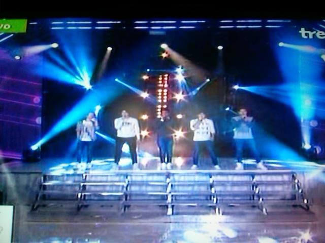 andregarciaof's tweet image. ¿SIGUEN VIVAS? #CD9EnAztecaLNM #CD9EnLNMexico @somosCD9 
LOS EXTRAÑABA 😭😍💛.