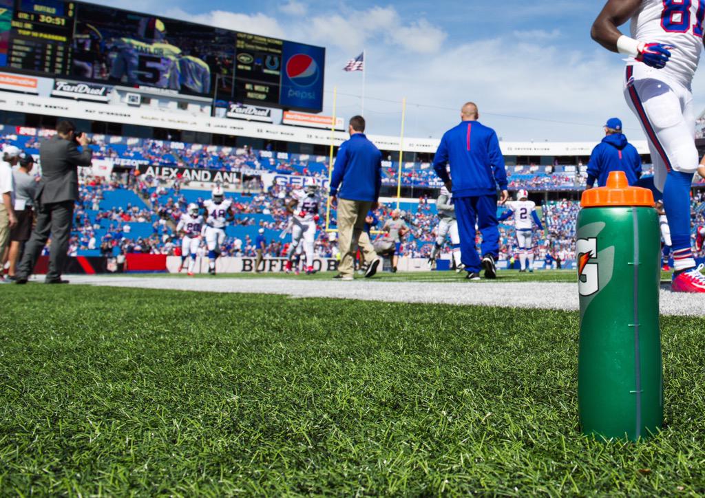 BuffaloBills's tweet photo. This place is about to get LOUD. #WinFromWithin #RockTheRalph http://t.co/MgrTksO1er