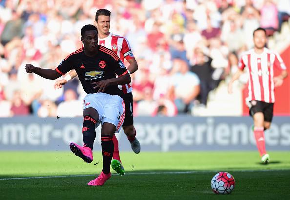 indomanutd's tweet photo. FT: Southampton 2 - Manchester United 3 ( Pelle (2), Martial (2), Juan Mata) http://t.co/Us1BSFFchK