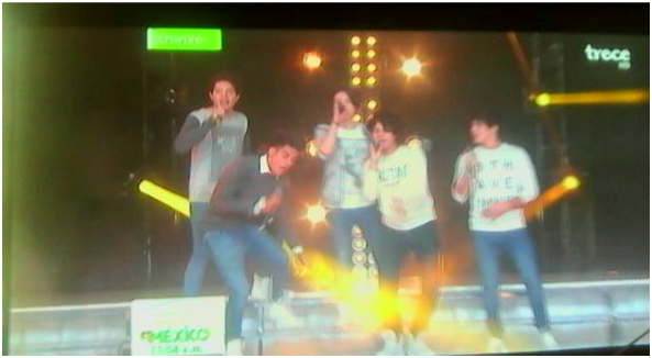 cd9coder's tweet image. CD9 canta - &quot;Para Siempre&quot;

#CD9EnAztecaLNM