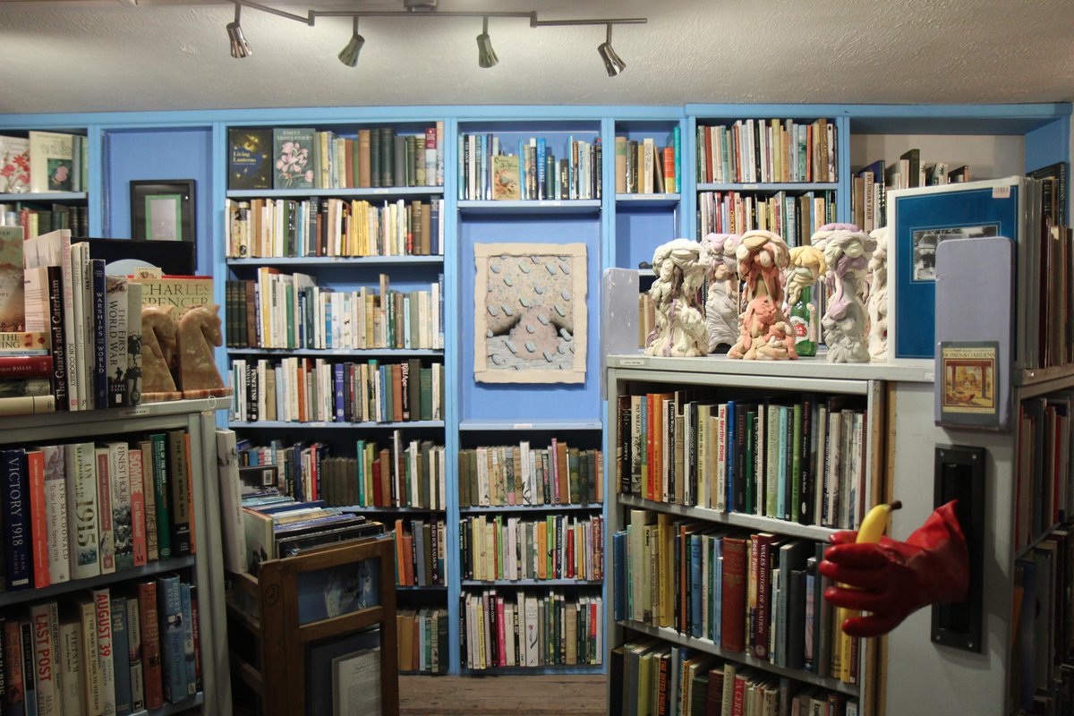 Broadleaf Books (@broadleafbooks) on Twitter photo Turning off the lights. Thank you <a href="/seanjedwards/">Sean Edwards</a> @stripeysmum @smarkgubb <a href="/k__gardner/">Katherine Gardner</a> <a href="/BedwyrWIlliams/">Bedwyr Williams</a> and all artists Turning off the lights. Thank you <a href="/seanjedwards/">Sean Edwards</a> @stripeysmum @smarkgubb <a href="/k__gardner/">Katherine Gardner</a> <a href="/BedwyrWIlliams/">Bedwyr Williams</a> and all artists