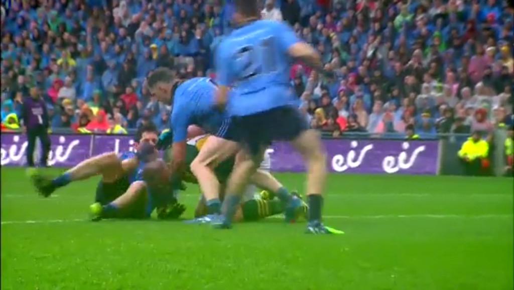 UnOfficialGaa's tweet photo. Donaghy clearly informs Coldrick of McMahon's disgraceful act #GAA Dangerous,nasty &amp; deserving of a ban #ZeroClass http://t.co/dIJ1Ai2zH5