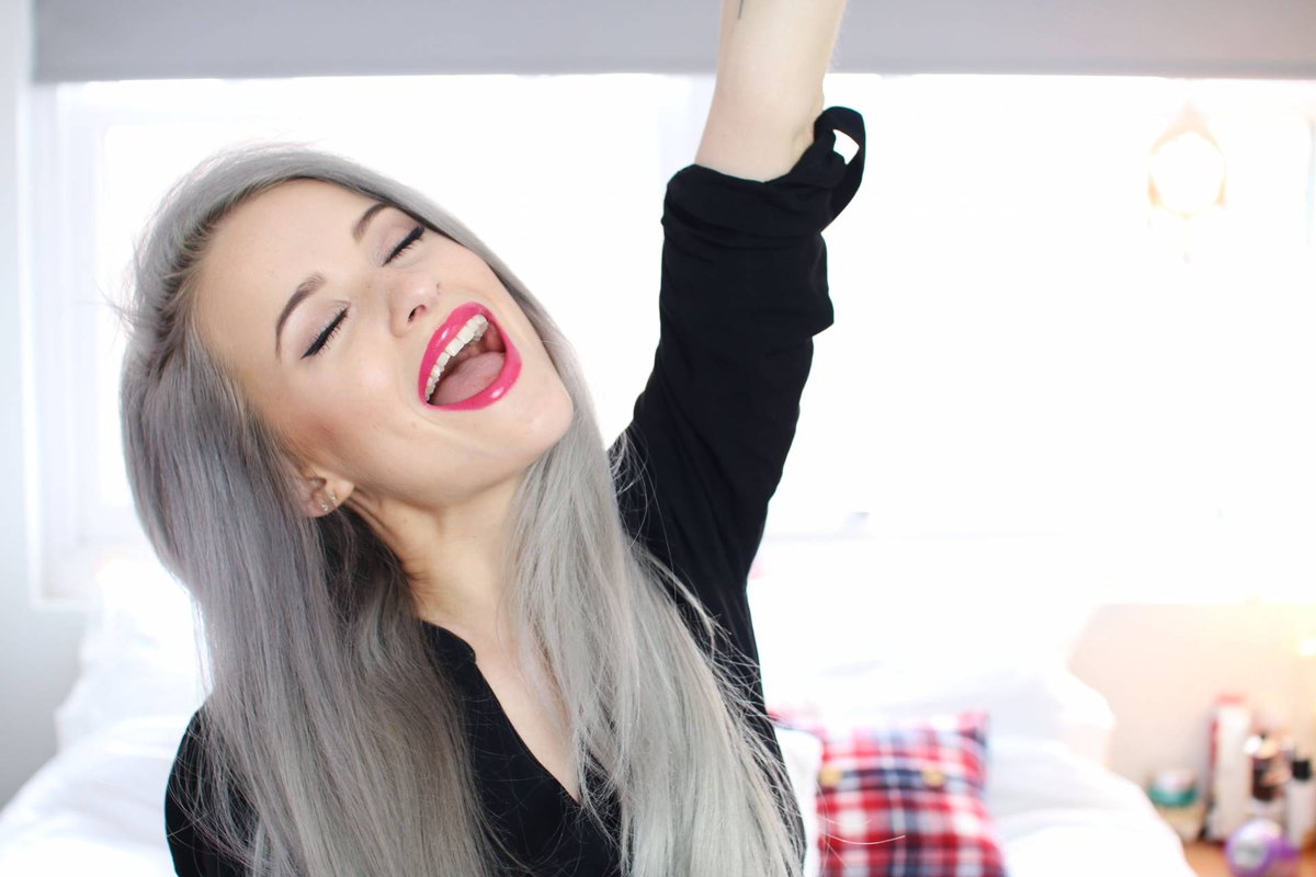 HelloSeptember4's tweet image. #inthefrowgiveaway