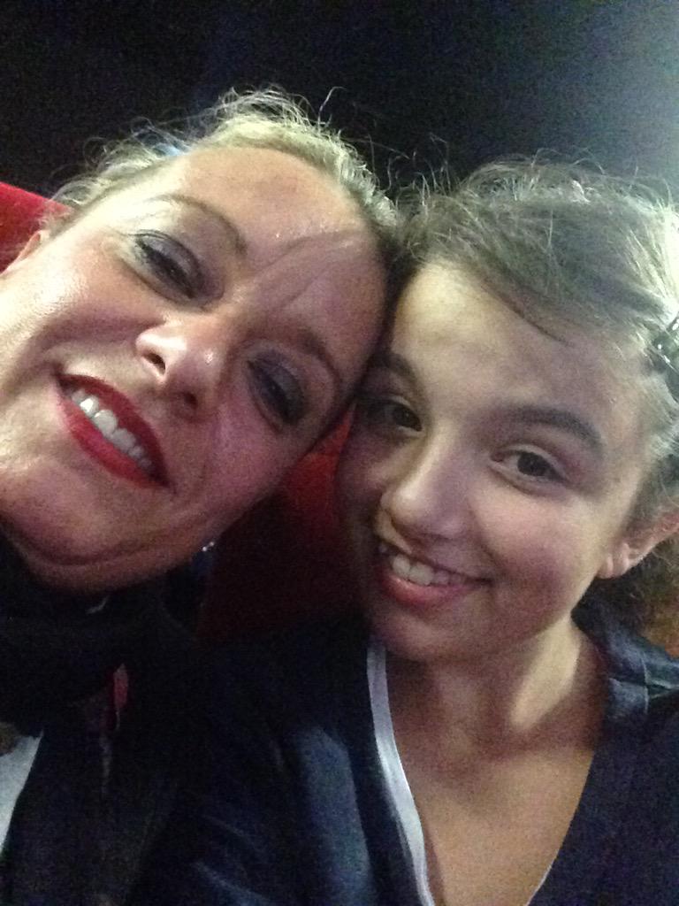 berlingotlala's tweet photo. @lefaucheurpat on attend que le film commence 👌✌️                          Au passe je t'aime maman 💕 http://t.co/JB8ldeNKc6
