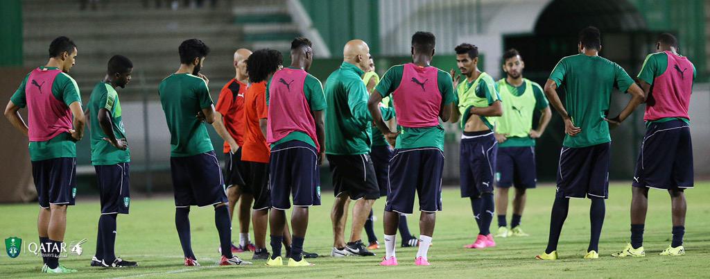 ALAHLI_FC's tweet photo. صور من تدريبات الفريق الأول اليوم الأحد ٢٠ سبتمبر ٢٠١٥م
#AHLIFC http://t.co/rwTuKt9edp