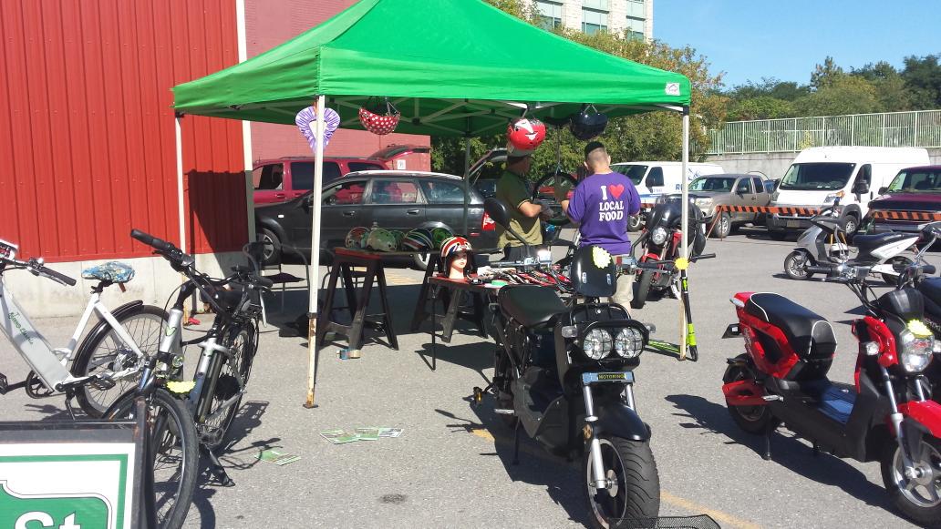 greenstreetptbo's tweet photo. Having a blast at the Purple Onion Festival and EV Meet! Good food and good company! #purpleonionfestival #evmeet http://t.co/uzJ2SFiezd