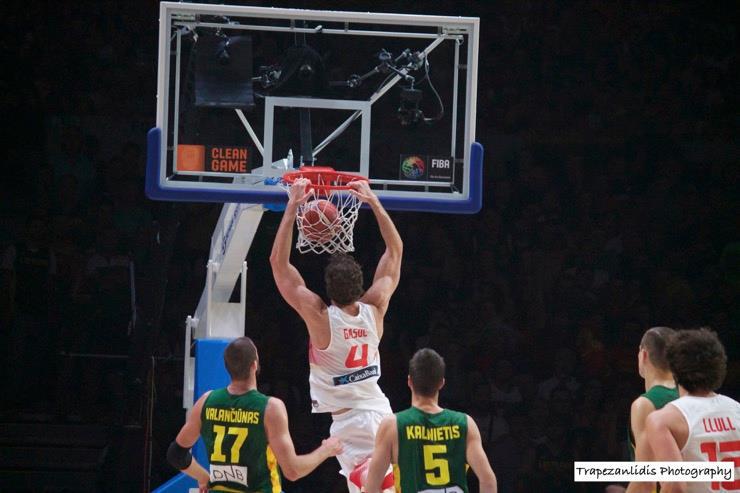 PapaloukasTheo's tweet photo. We have seen a few real great players in Europe. @paugasol is not one of them. His superiority is above them http://t.co/pCHeV77RPl