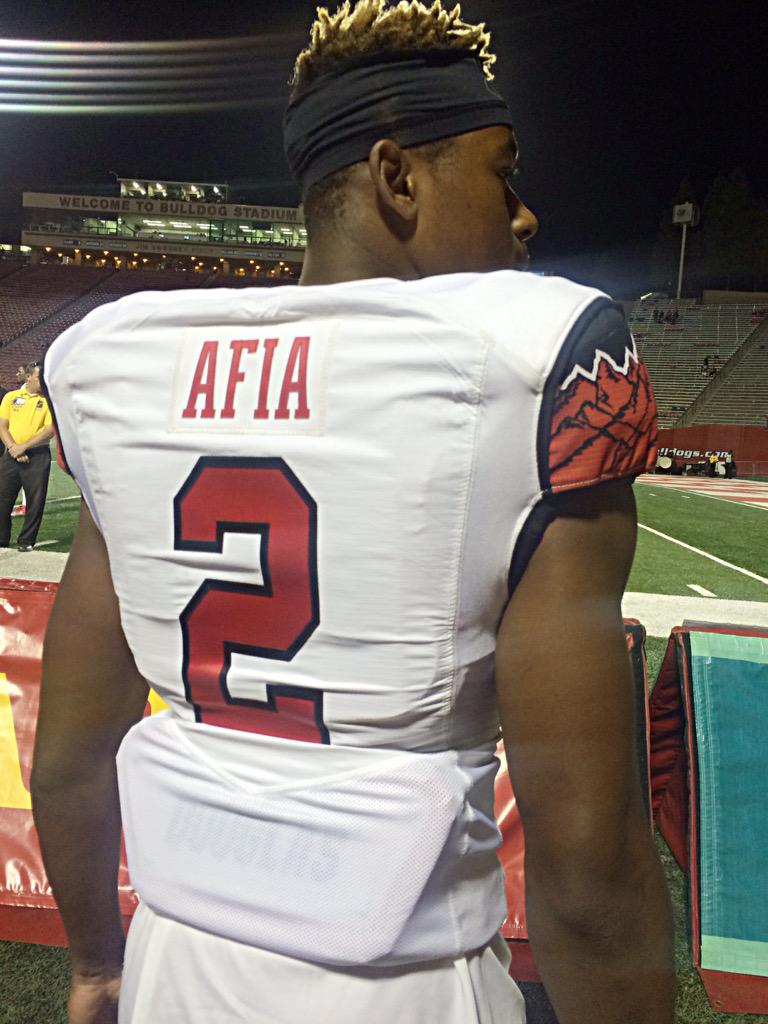 PhilipAfia's tweet photo. Had to Flick Up 1x for da win🌹🏈🏆 #HouseNumber1 #GoUtes http://t.co/IUko9pLz2X