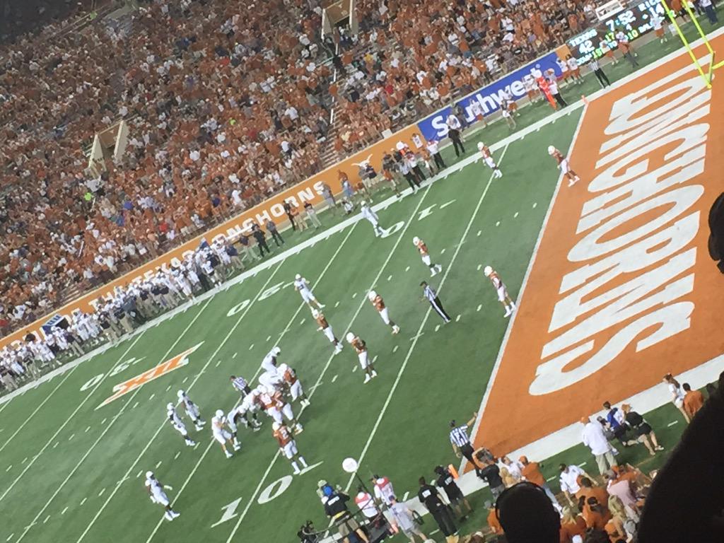 Sarahlemus's tweet image. Game Time #UT #Longhorns