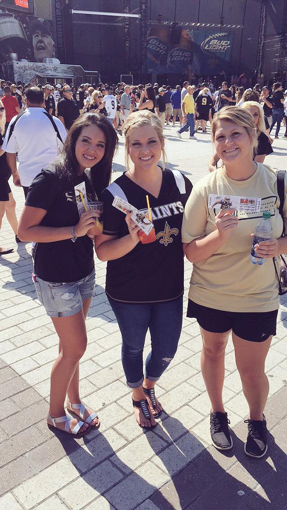 kelsieanders's tweet photo. #saintsgameday http://t.co/XtzahyeAIm