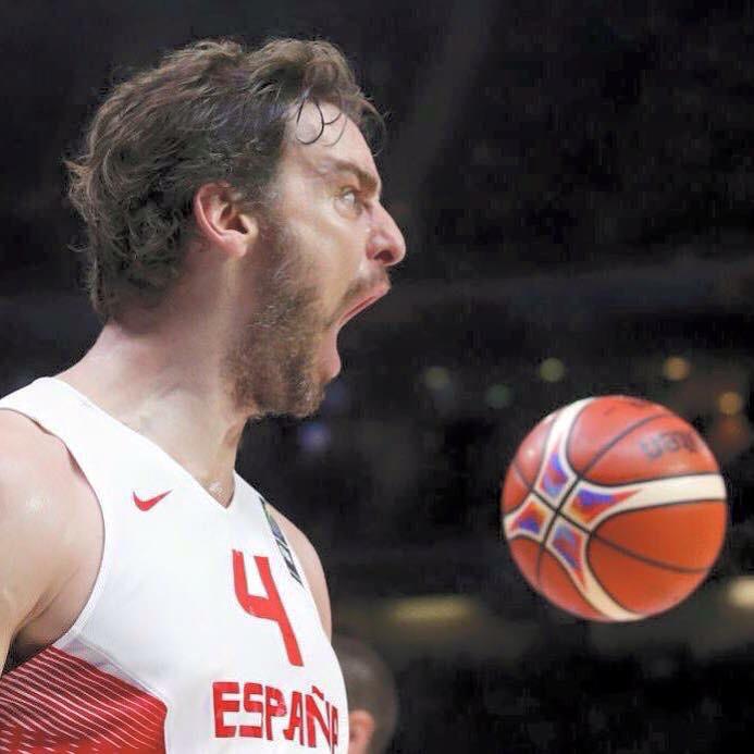 EduardoBolanosR's tweet photo. Mala noticia para A. Mas! España campeona de Europa baloncesto con un gran catalán, @paugasol #SomosCampeonesdeEuropa http://t.co/1urek6oi85