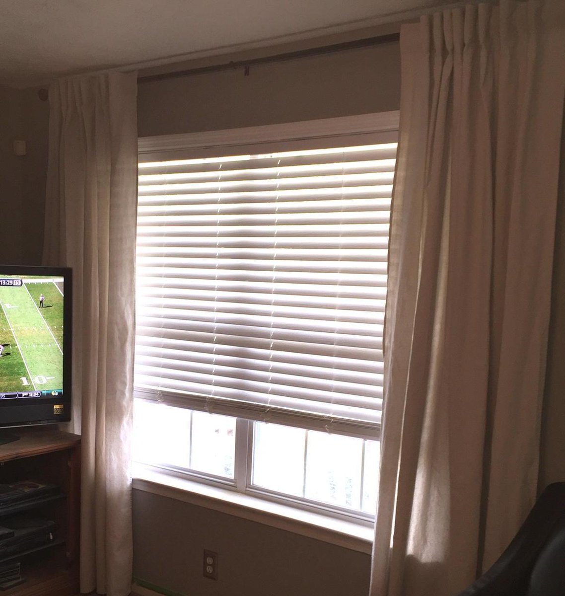 cathyhulan's tweet photo. My $20 curtains #dropcloths #winning http://t.co/N0hbAJ9hAj
