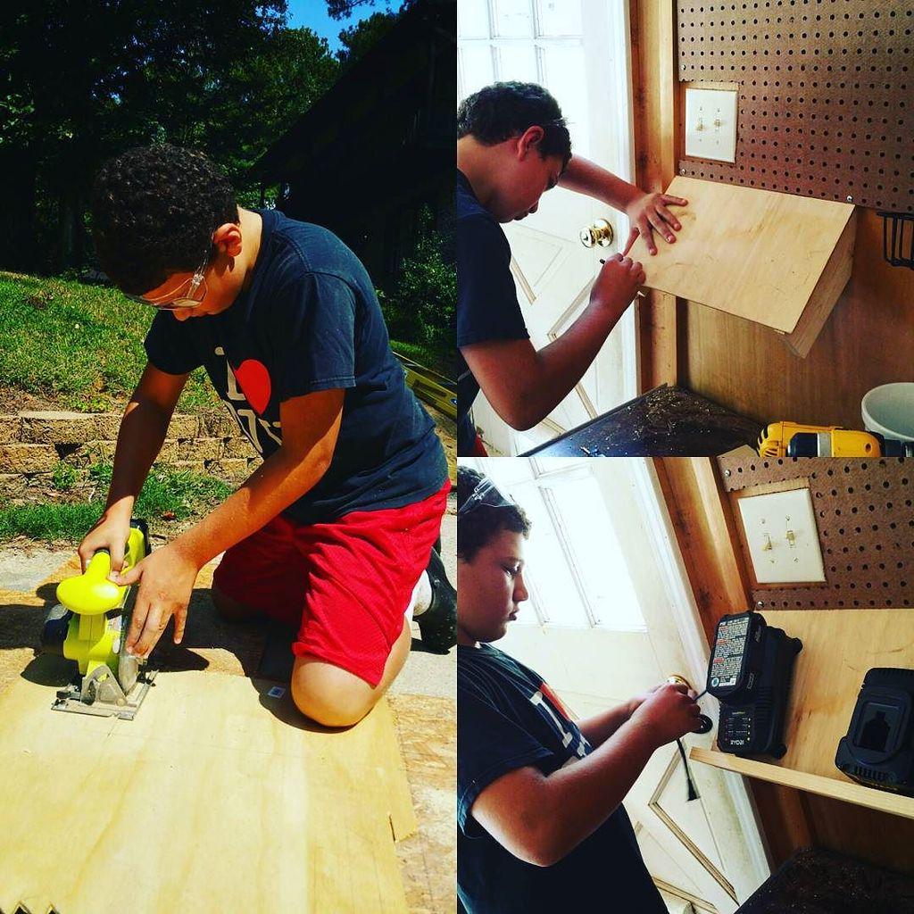 JimTiffinJr's tweet image. It's pretty handy having a #makerkid that can design &amp;amp; build parts for his old man's shop.… bit.ly/1V3u4Ez