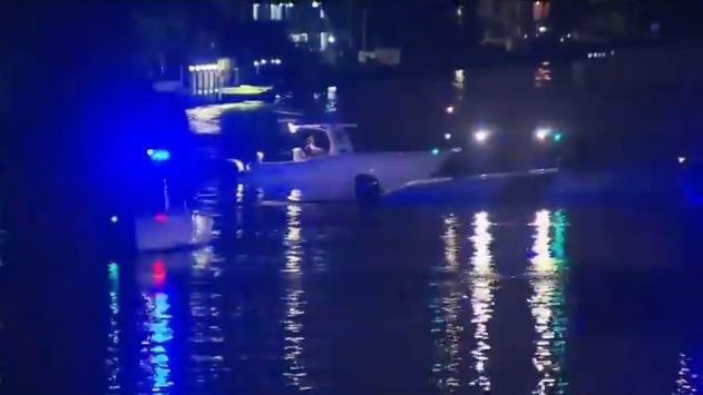 Rescue crews search Intracoastal Waterway in Pompano Beach after reports of crash on the water bit.ly/1LGKWvV?utm_me… http://t.co/HIebklmJgu