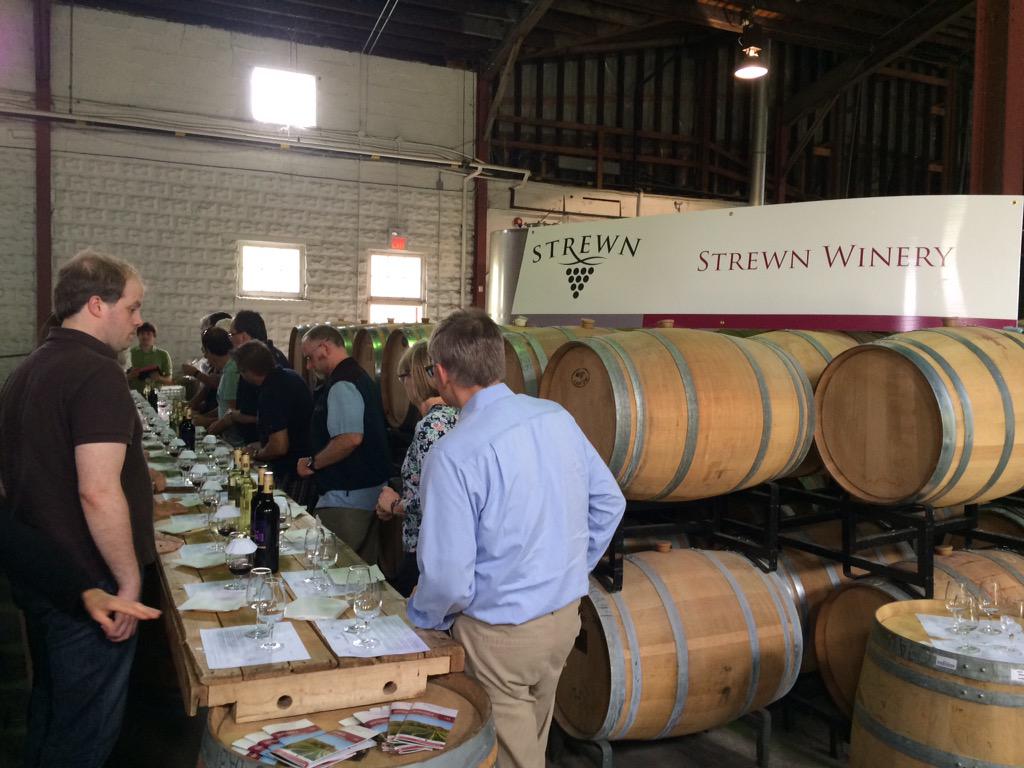StrewnWinery's tweet photo. Discovery Pass well under way here @NiagaraWineFest #delicious #vqeh http://t.co/yVeOtvvJIt