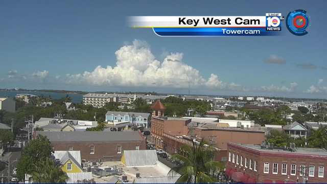 Gorgeous Sunday across South Florida. @TrentAricTV will have your forecast tonight 4-6:30pm during our Pope Coverage. http://t.co/QlXLqILn7h