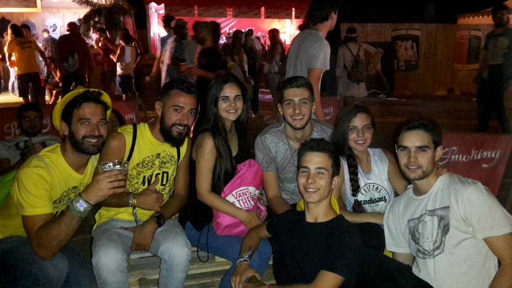 LauraAeleUve's tweet photo. No había mejor manera de despedir el verano 🙌 @GranadaSound INCREÍBLE !! http://t.co/FsUydw1tXK