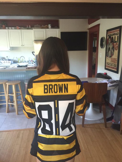 #DowntownBrown all day!!! @AntonioBrown84 http://t.co/gXMvg59wWI<a href="/tag/downtownbrown"class="tags">#DowntownBrown</a><a class="tags" target="_blank" title="On Twitter" href="/?out=eyJ0eXAiOiJKV1QiLCJhbGciOiJIUzUxMiJ9.eyJpYXQiOjE3MjE2NzcxNDMsImlzcyI6InR3cG9ybnN0YXJzLmNvbSIsIm5iZiI6MTcyMTY3NzE0MywiZXhwIjoxNzUzMjEzMTQzLCJyZWRpcmVjdF91cmwiOiJodHRwczovL3R3aXR0ZXIuY29tL0FudG9uaW9Ccm93bjg0In0.68Ggis13md2tMZur0l_EInQPGvKB873zrPc-a_GIk_VbnB9V8k25AbDhdXh_RwG5eF1Zqz4U5U-9aGIRLUyfmQ">@AntonioBrown84</a>