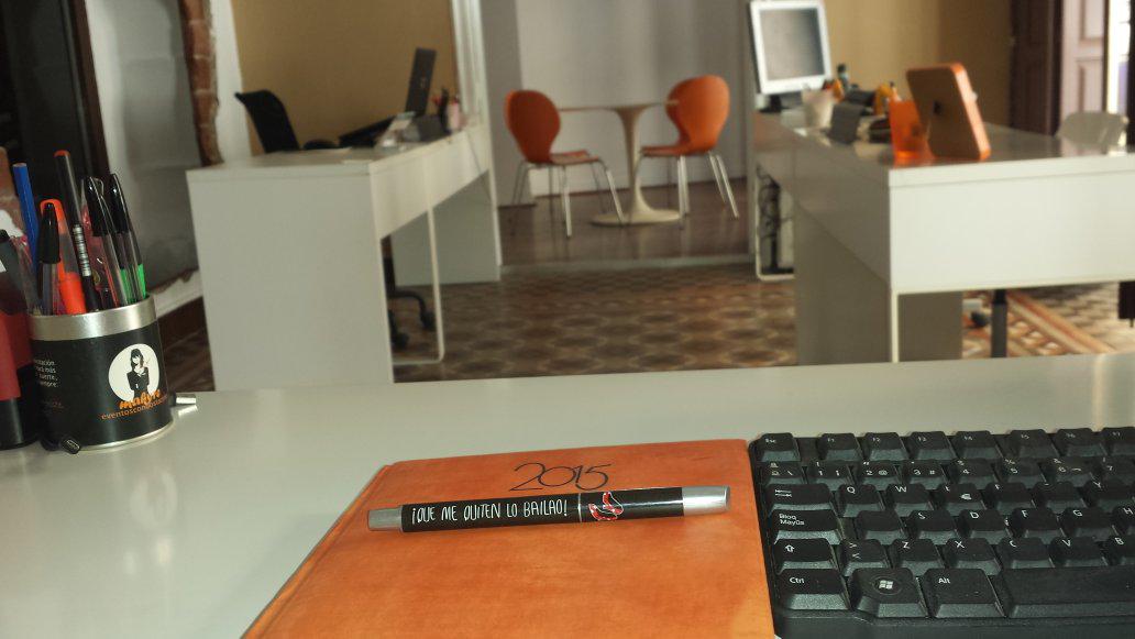 EvenCon2Tacones's tweet photo. #newofi #makyre preparada para seguir makyreando #sinparar #eventos #malaga http://t.co/uyBa4vaAQY