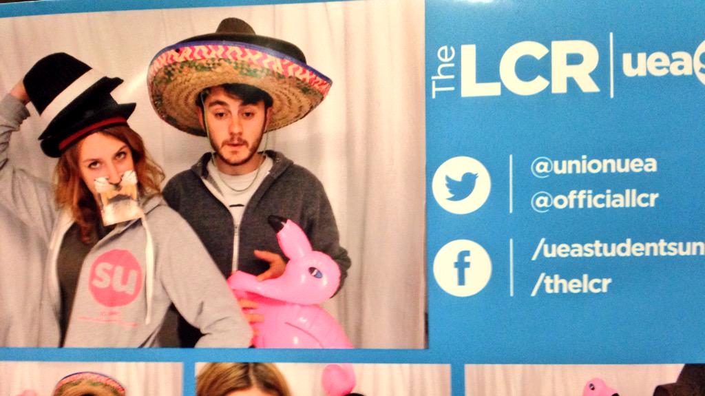 JoSwo's tweet image. Make sure you get your photos taken tonight!!! @Officiallcr #ueafreshers