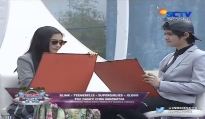 Ciyee.. <a href="/alysyarief/">Aliando Syarief.</a> bukannya tulis jawaban malah liatin <a href="/PrillyBie/">Prilly ☘️</a> nih.. Ciyeee.. #NginboxBarengGGSReturn