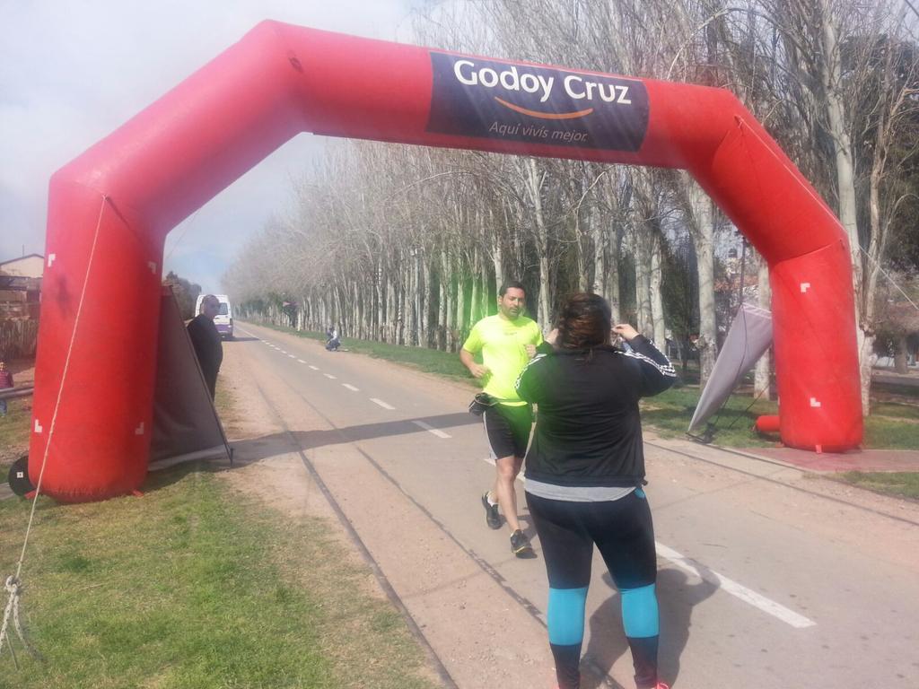 sebasmelchor's tweet photo. Esta mañana partícipe de la Maraton Solidaria #CorroXVos  :) http://t.co/qsikHVoAHm