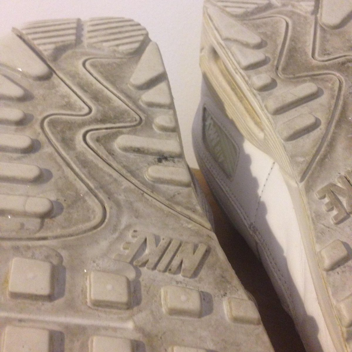 2guystrampling's tweet image. Matt&apos;s AirMax for sale! Get your tongue out lads...