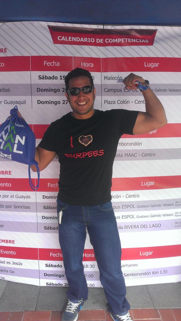 PattoRock's tweet photo. En el stand de #TimingEcuador en la expodeporte malecón 2000 http://t.co/YESRGmKdoV
