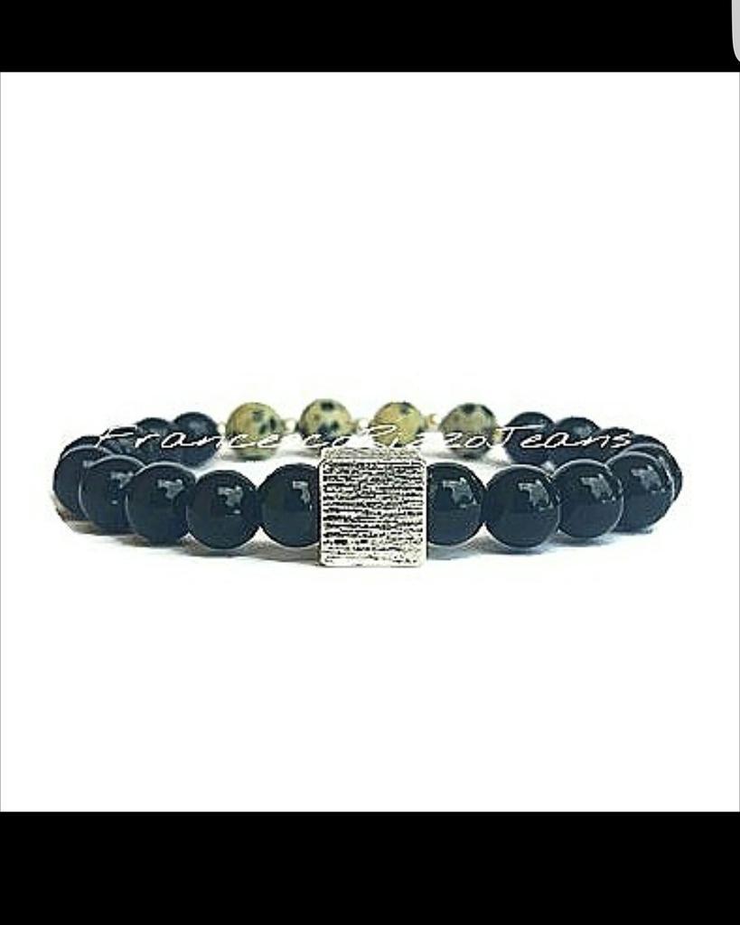 FirstFashionOne's tweet image. #jeans #men #woman #jewelry #bracelet #beads #vogue #gq #elle #glamour #fashion #fashionblogger #pic #night #blogs