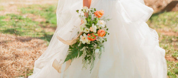 stylemepretty's tweet photo. The dress, the ring, the venue...this wedding inspiration has it all: http://t.co/NNbYfCt4dW http://t.co/gh0p9zOuVP