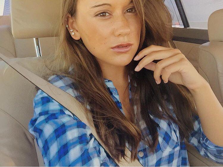 FitForeigns's tweet image. Puerto Rican 🎀
IG: @jessicalynmyszka