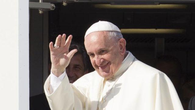 Pope Francis arrives at Havana Cathedral. Watch live coverage on Local10.com!  bit.ly/1FVdorV?utm_me… http://t.co/ri5JNTd4yN