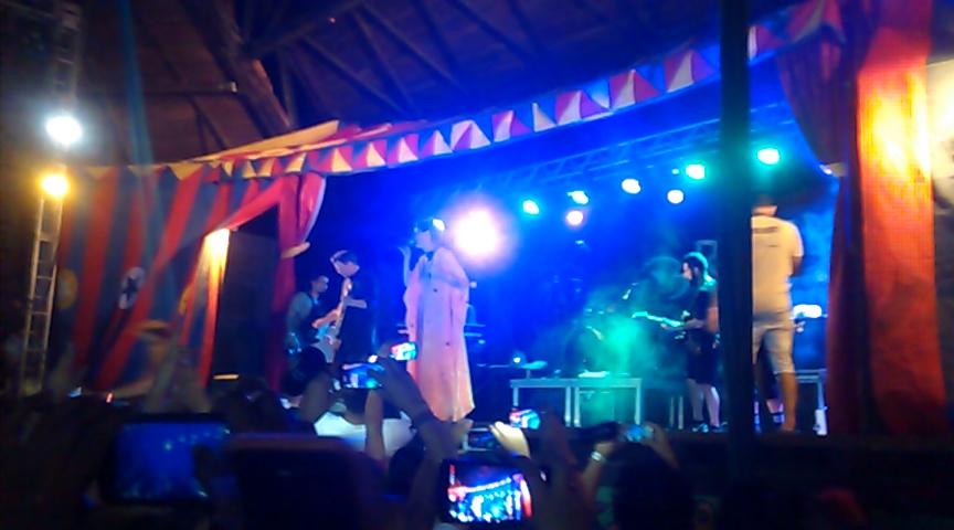 QuieDaniel's tweet photo. #RootsCircus foi demais.... #reggaenoparque top
Porque reggae é vida!!!! http://t.co/qDP3SbmtM3