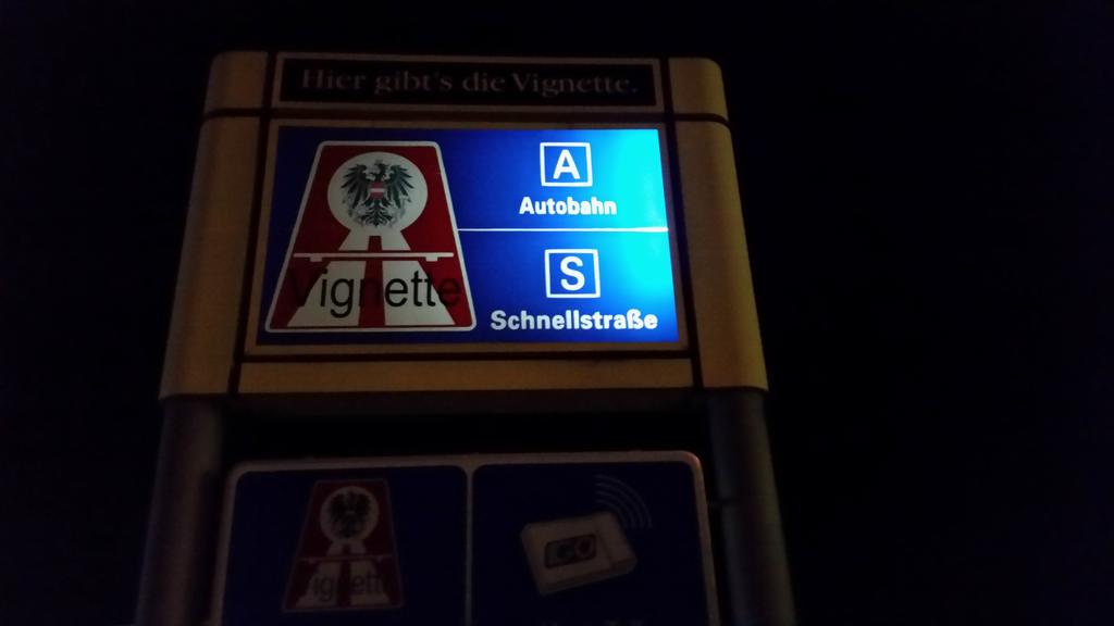 soliconvoy's tweet photo. Second #soliconvoy from #kaltland leading to #torvanik #sid #serbia ... http://t.co/wrjODMlyF7
