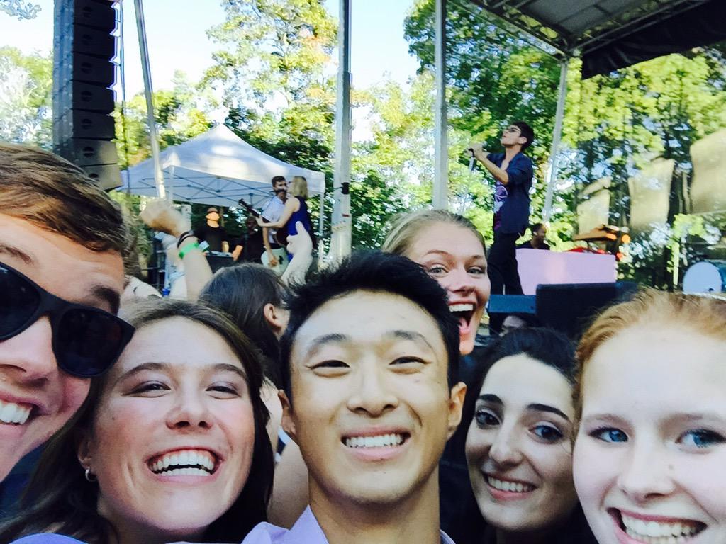 evvvdog's tweet photo. Sorry for the super long snap story, but #lawnparties2015 was lit af 🐯🍻 #natereuss http://t.co/YcoVRJnuBe
