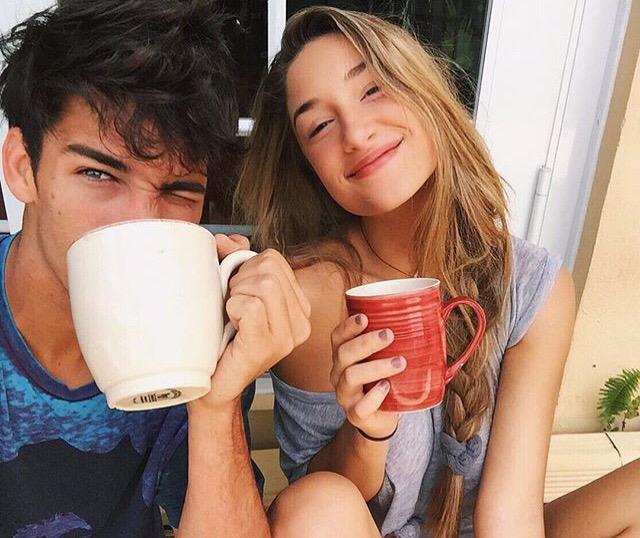 BlakeParkerRC's tweet photo. sometimes all you need is a cup of tea and a good friend http://t.co/nUc5Y7hbEp