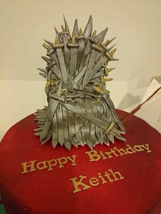 busybeecakes's tweet photo. Another of our @GameOfThrones @GameOfThronesTw cakes. We love making these bad boys. @GoT_Tyrion http://t.co/WcVLWbv4U1