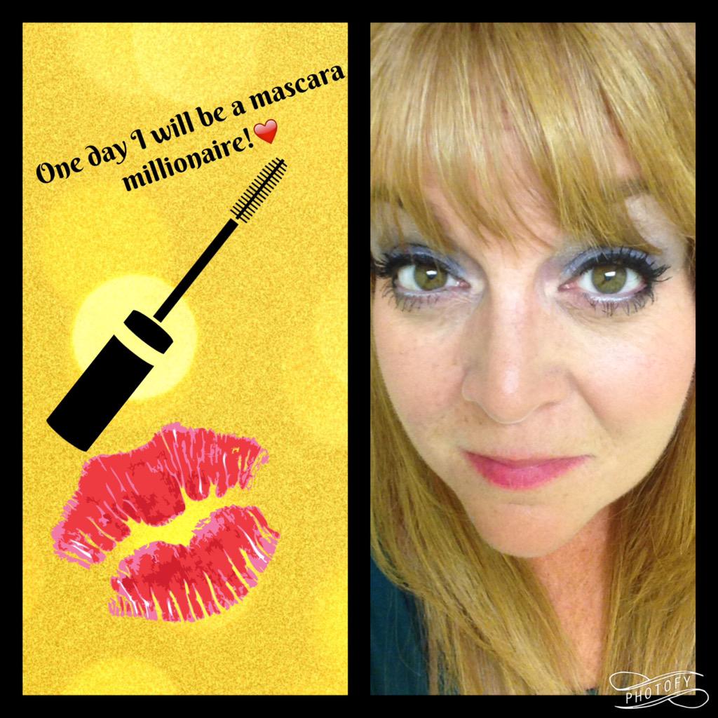 tracyleesims's tweet photo. Who wants to join me?? #younique #thelashbarn #joinmyjourney #bossbabe #lashcandy #redheads #redheadsrock http://t.co/VmsK0mYCkR