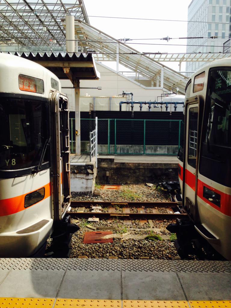 dagasi27's tweet photo. 9時27分 新快速 浜松が撮れた http://t.co/cqyUgEhiEo