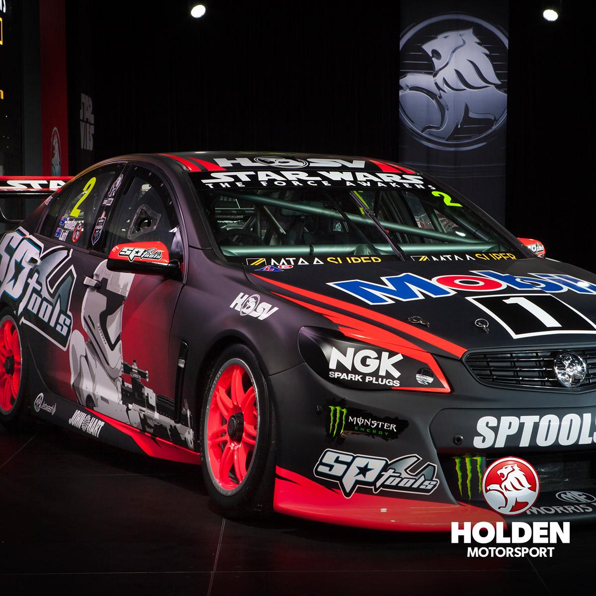 HoldenMsport's tweet photo. #theforceawakens @holden_racing has revealed it’s menacing @starwars livery for the @v8supercars #Bathurst1000 http://t.co/qGQX1pSRWy
